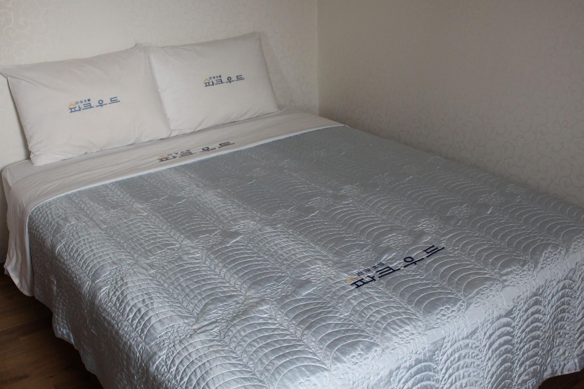 Hotel Parkwood Incheon Airport Bagian luar foto