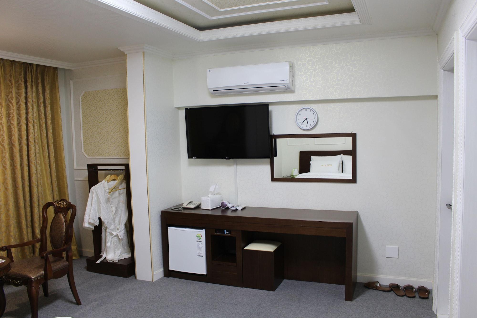 Hotel Parkwood Incheon Airport Bagian luar foto