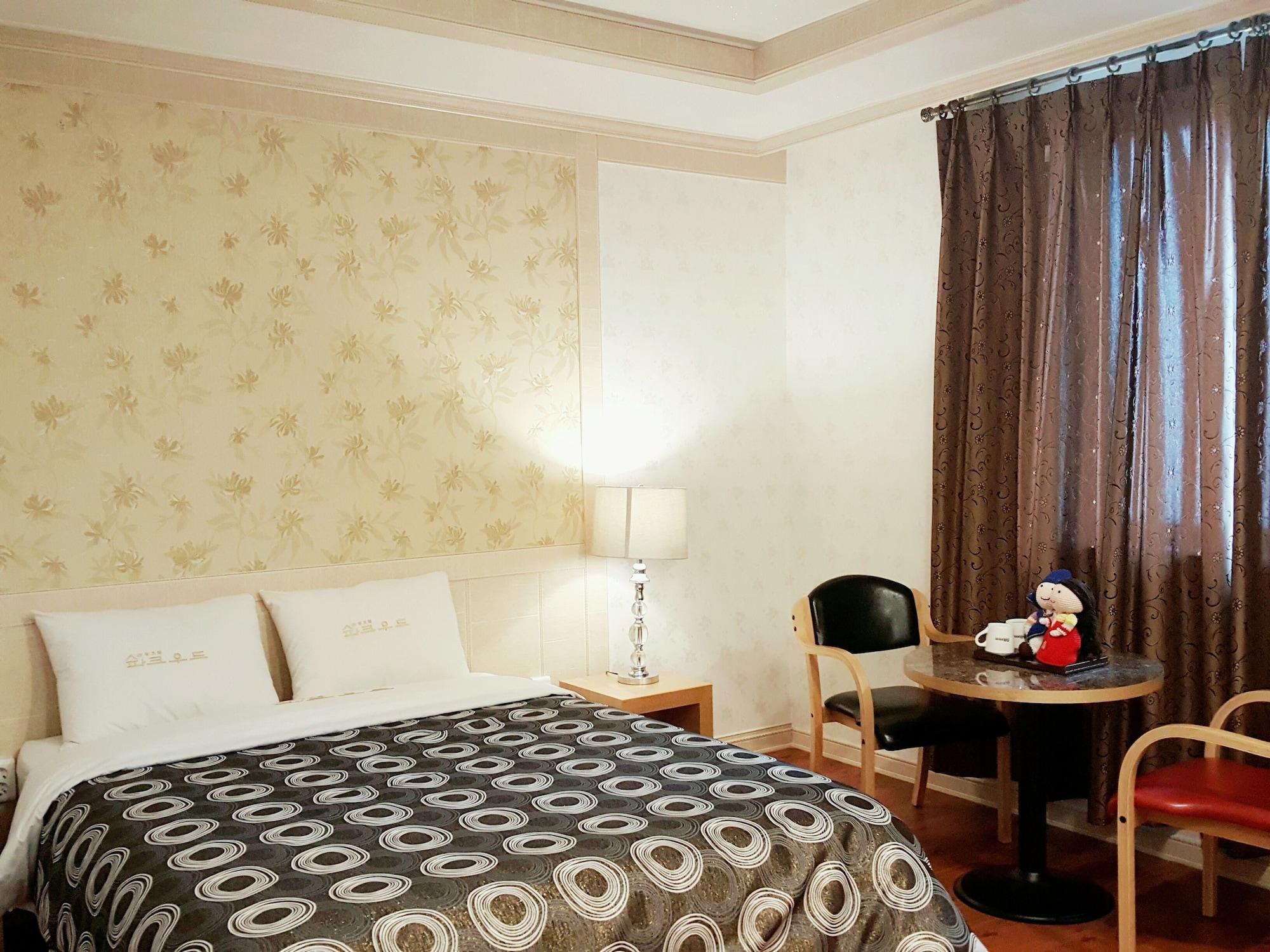 Hotel Parkwood Incheon Airport Bagian luar foto