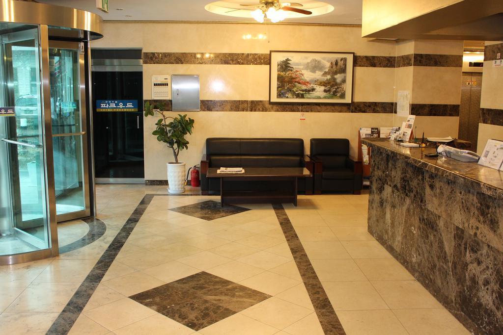 Hotel Parkwood Incheon Airport Bagian luar foto