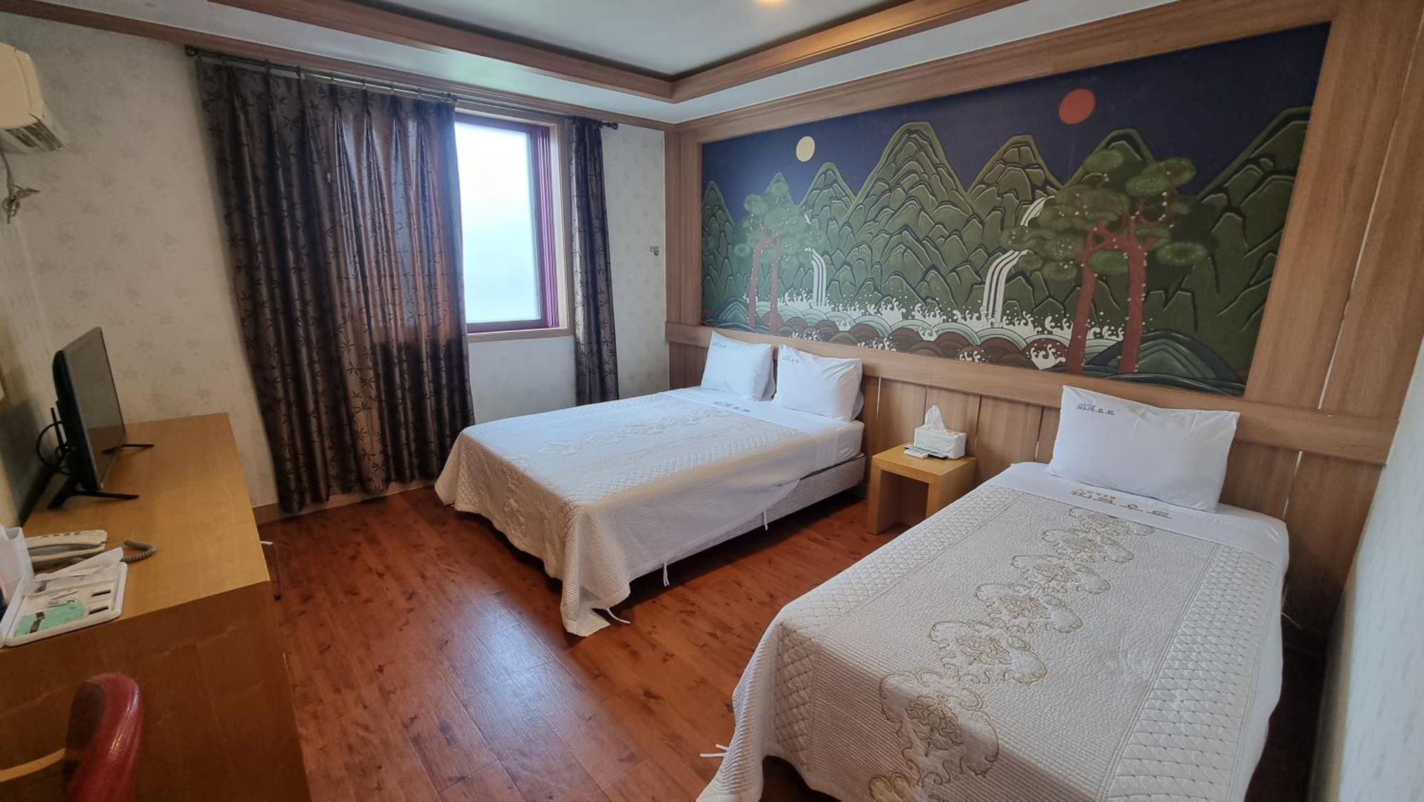 Hotel Parkwood Incheon Airport Bagian luar foto
