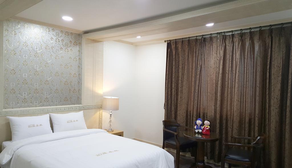 Hotel Parkwood Incheon Airport Ruang foto