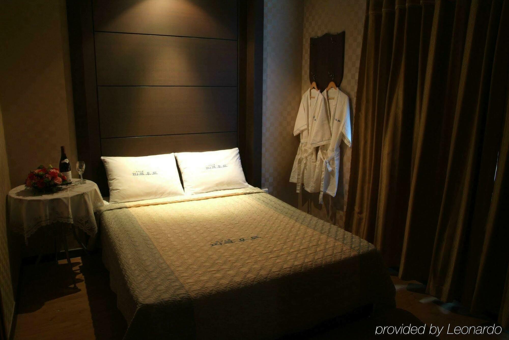 Hotel Parkwood Incheon Airport Ruang foto