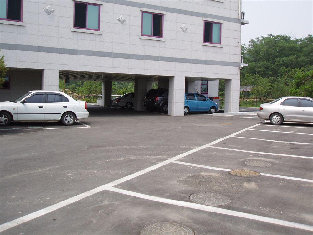 Hotel Parkwood Incheon Airport Bagian luar foto